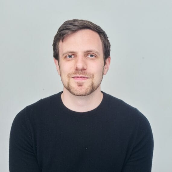 Sverrir Steinsson